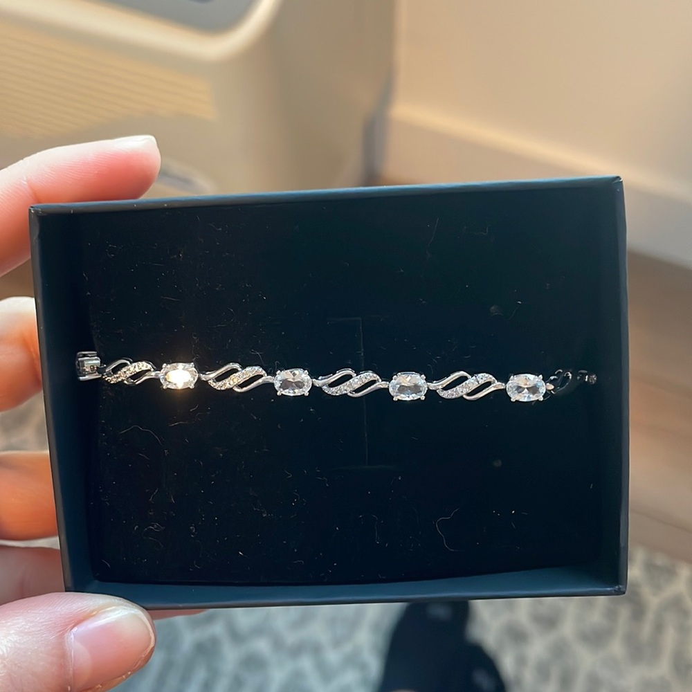 Oval-Cut White Lab-Created Sapphire Swirl Bracelet Sterling Silver 7.5"